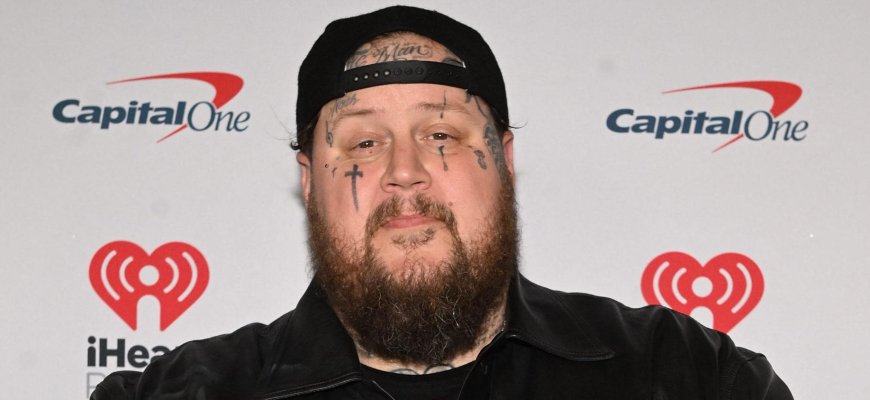 Jelly Roll Looks 'Unrecognizable' With Clean-Shaven Look After 200-Pound Weight Loss