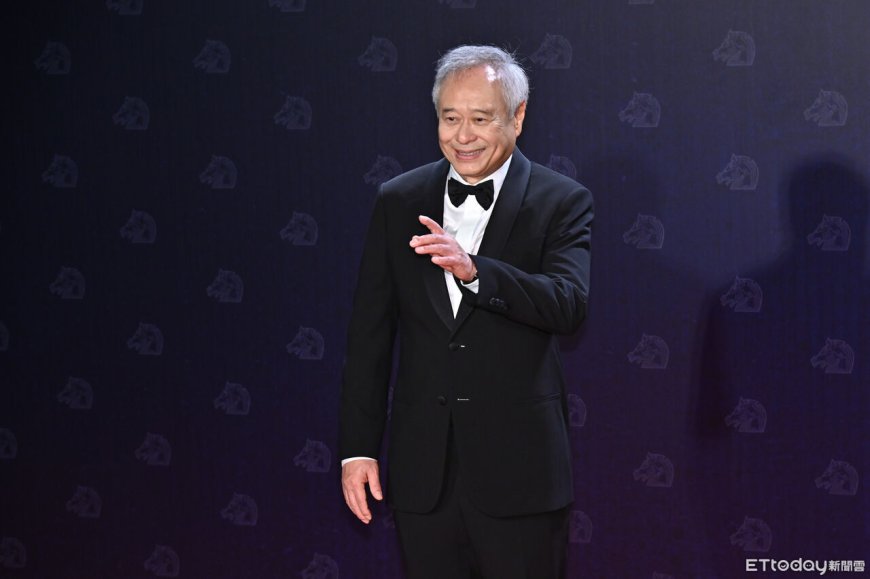 金馬獎／李安登紅毯被攝影機嚇一跳！　親切打招呼：回台都有收穫