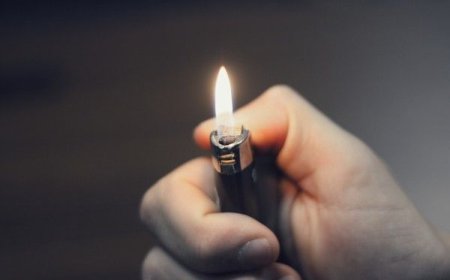 恐怖情人鎖門潑汽油逼殉情！繼父破門救女　殺人未遂起訴