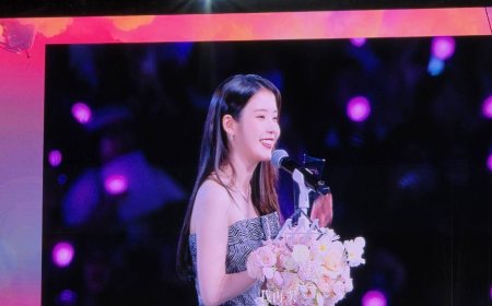 IU甜美公主造型降臨高雄　Ｖ字鑽鍊勾勒優美肩頸弧度