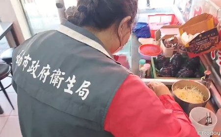 台南知名牛肉湯店「活蟑螂醬汁桶掙扎」！業者致歉、衛生局稽查