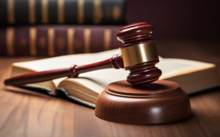 中国人保副总裁于泽涉嫌严重违纪违法被调查，此前一周还出席公司会议