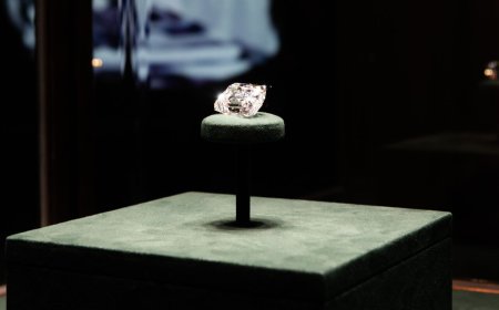 4億巨鑽亞洲首曝光　Diamond Bank 80克拉巨鑽閃到爆