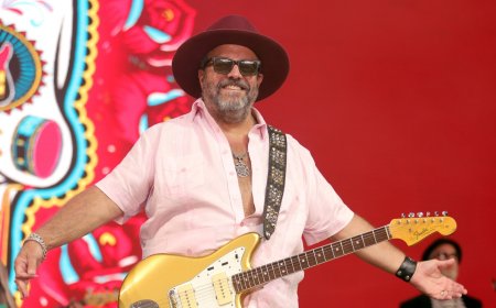 The Mavericks Frontman Raul Malo Dead at 60 After Colon Cancer Diagnosis