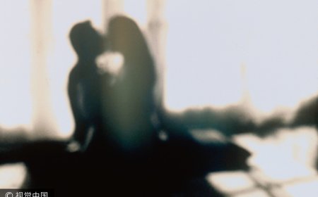 女中尉偷吃同袍喊「戰情無法同睡」　正宮見孕照怒討百萬