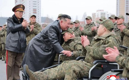 金正恩称赴俄朝鲜工兵出色完成任务