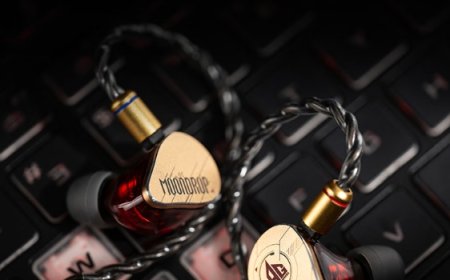 439 元：水月雨 Rays 光束耳机上新 AG 电竞俱乐部联名版，配备《三角洲行动》专属调音