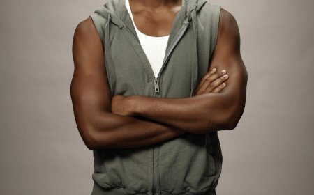 Why Jesse Plemons Says 'Friday Night Lights' Experience Felt 'Like Anarchy'