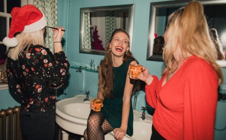 17 Holiday Glam Essentials That Will Have You Glowing by Christmas