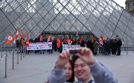 巴黎卢浮宫因罢工一度闭馆 博物馆周三部分重开