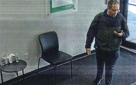 美国当局公布布朗大学枪击事件嫌疑人身份