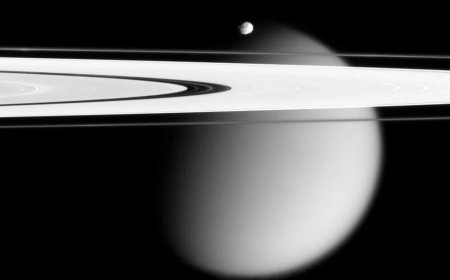 挑战液态海洋共识：美国宇航局新研究称土卫六含太阳系最大“冰沙”