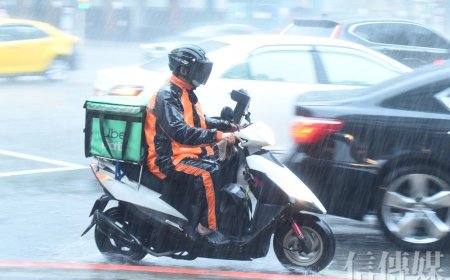 外送專法初審後「疊單」紅利消失？Uber Eats總座向用戶喊話：成本浮現需四方共同承擔