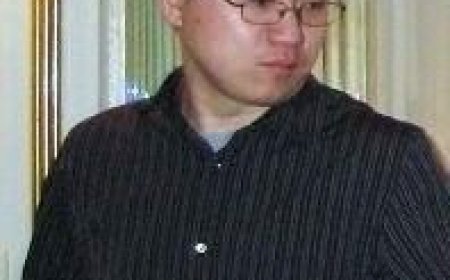 库克提拔复旦校友掌舵苹果基础模型：庞若鸣走后涨薪止血，谷歌旧部占据半壁江山