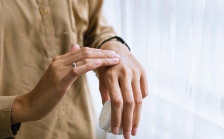 家裡必備「萬能凡士林」！藥師曝保養全攻略　4種情況不能用