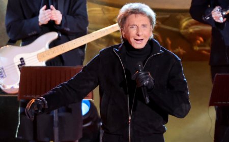 Barry Manilow Diagnosed With Lung Cancer, Undergoing Surgery