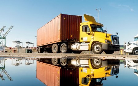 Migrant truckers sue California DMV over canceled commercial drivers' licenses