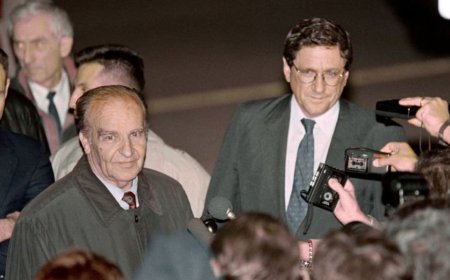 波斯尼亚三十年来处于和平状态，却未实现和解，为无主权的国家