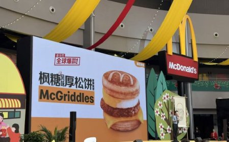 麦当劳枫糖厚松饼堡将首次限时登陆中国内地