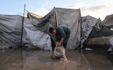 帐篷被淹与瓦砾遍地：巴勒斯坦人在加沙地带遭遇严寒和暴雨侵袭