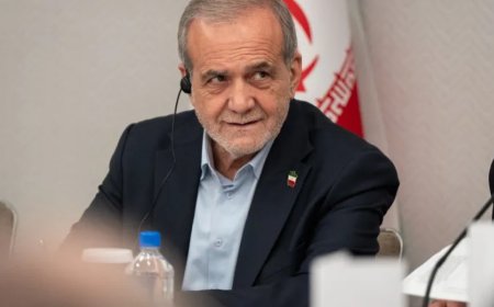 伊朗总统称美国、以色列和欧洲正在对该国发动“全面战争”