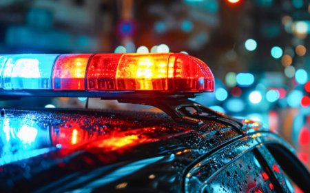 成都4S店燃爆事件当事人曾投诉车辆配置问题，两名网民因造谣被处理