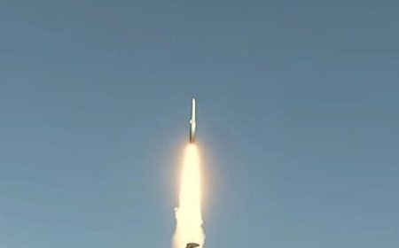 055单挑航母的利器！鹰击-20发射过程公开，更先进鹰击-17已列装