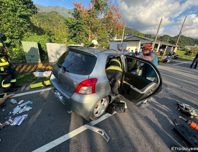 快訊／台東嚴重車禍！小客車自撞「車頭全毀」　祖孫重傷雙亡