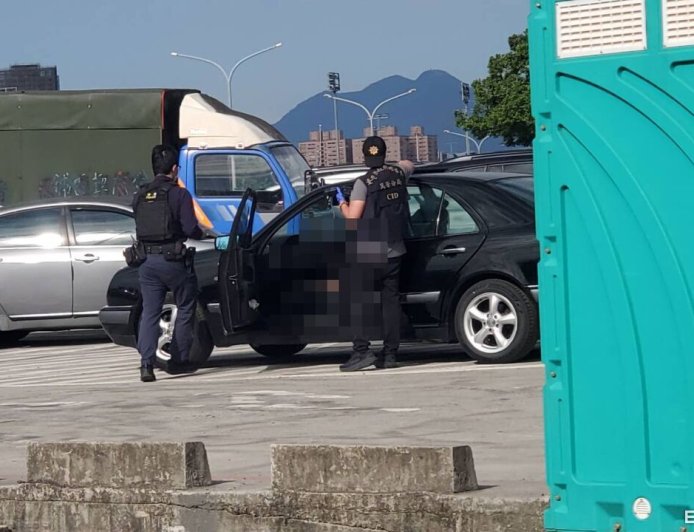 快訊／雙園河濱公園死亡意外！　收費員開單驚見男子「陳屍賓士」