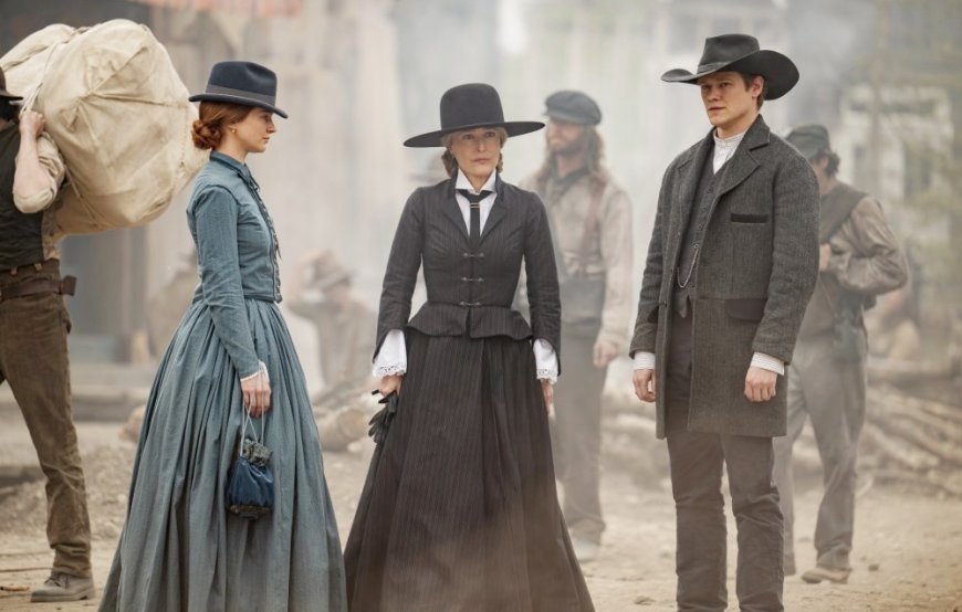 6 New Shows to Watch This Weekend on Netflix, Peacock and More (December 5-7)