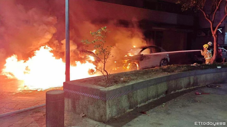 基隆表兄弟放沖天炮釀火警！2車慘遭燒毀　父母須連帶賠60萬