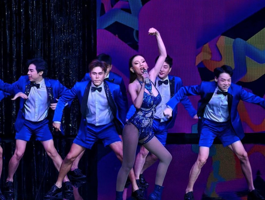 曼谷最省心夜遊行程！人妖秀＆逛夜市一站滿足　順遊侏羅紀世界展