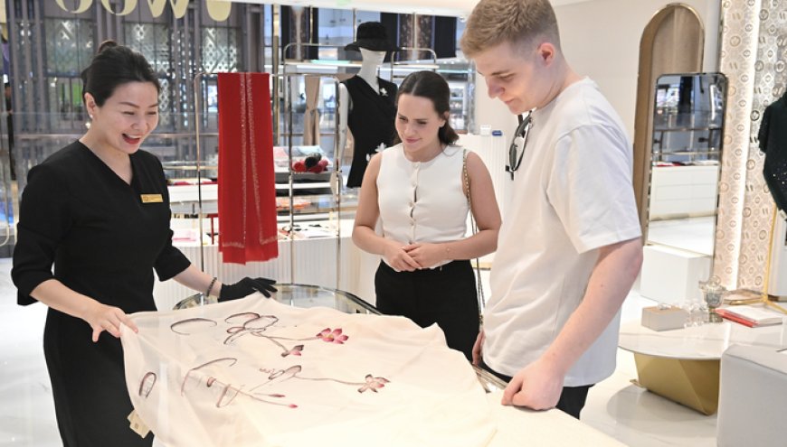 同比增285%，前11个月办理离境退税境外旅客人数大幅增加