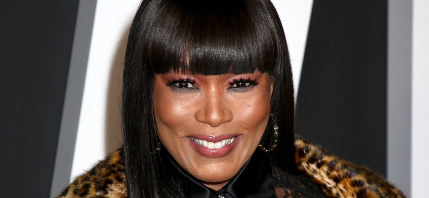 Angela Bassett Leads The Conversation On Aging In Hollywood With One Powerful Quote