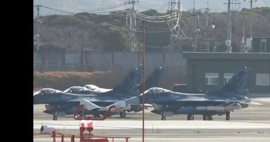 演给谁看？辽宁舰刚掉头，日本空自12架F2战机模拟三波次饱和攻击