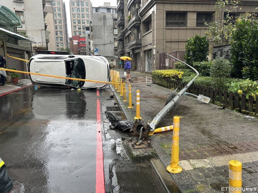 喝到早上才休息...中午酒駕開車買早餐　休旅鏟斷路燈翻車畫面曝