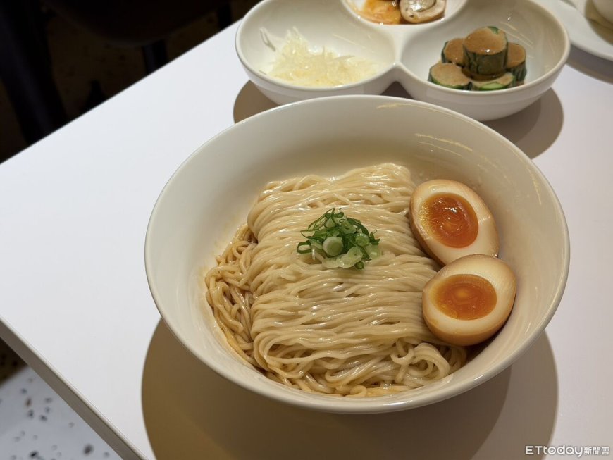 喜相逢私廚新光三越A11開麵館　花320元跟黃仁勳吃同款