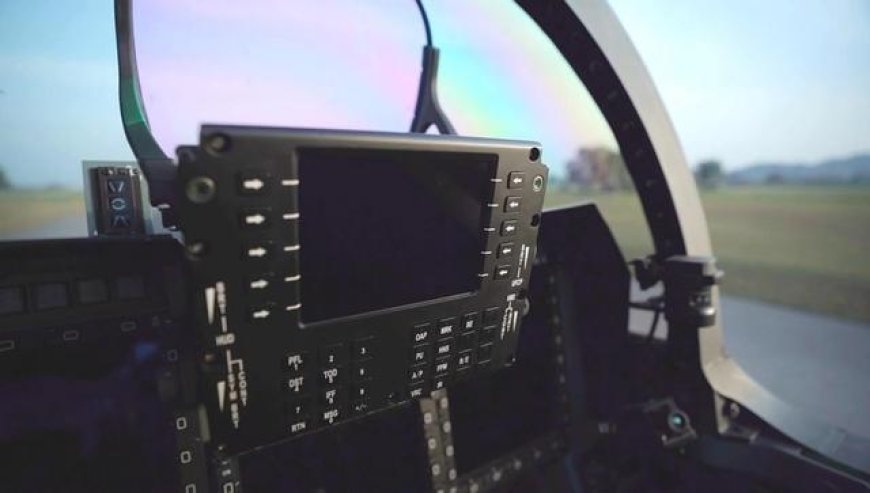 不怕被印度利用？巴基斯坦歼-10CE座舱大方曝光，到底先进在哪