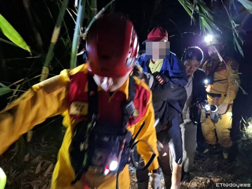 基隆阿嬤採竹筍失聯！入夜受困七堵山區　警消摸黑火速救援下山
