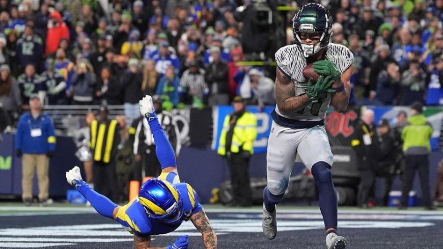 Seahawks' wild 2-point conversion plays part in electric victory over NFC West rival