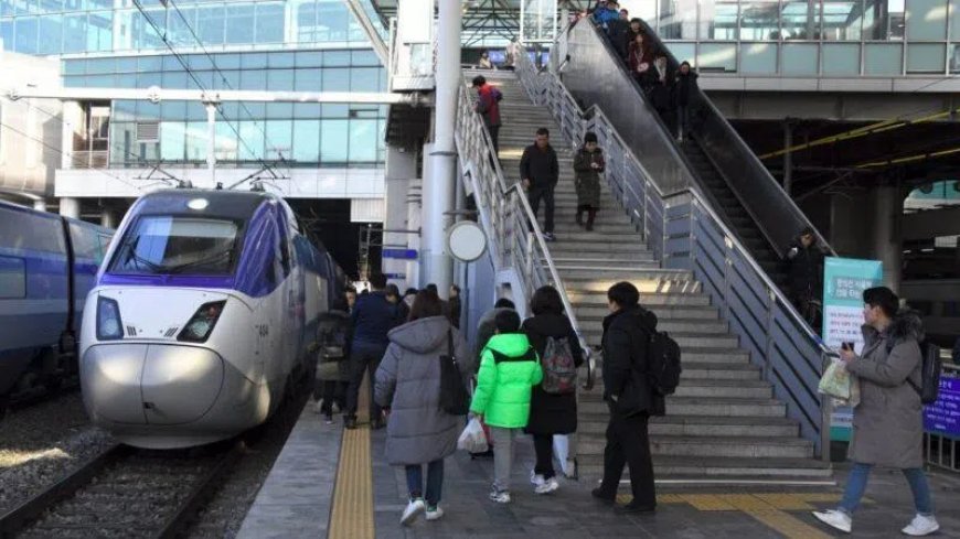 韩国铁路工会宣布下周起无限期罢工