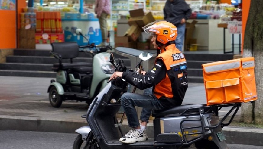 上千家安踏门店入驻淘宝闪购，即时零售平台加速争抢运动品牌
