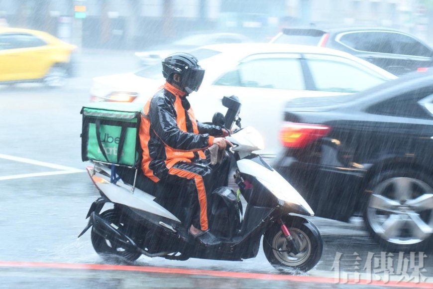 外送專法初審後「疊單」紅利消失？Uber Eats總座向用戶喊話：成本浮現需四方共同承擔