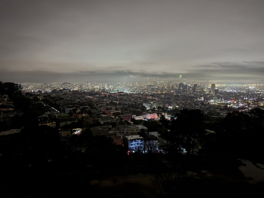 美国旧金山发生大规模停电事故，交通瘫痪、商户停业