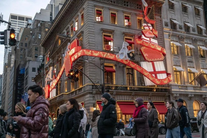 美国人节日购物季负债增 逾三成消费者平均欠1569新元