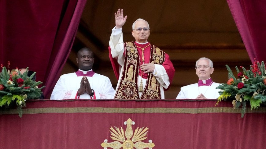 Pope Leo XIV delivers first Christmas message calling for end to violence in Middle East, Russia-Ukraine war