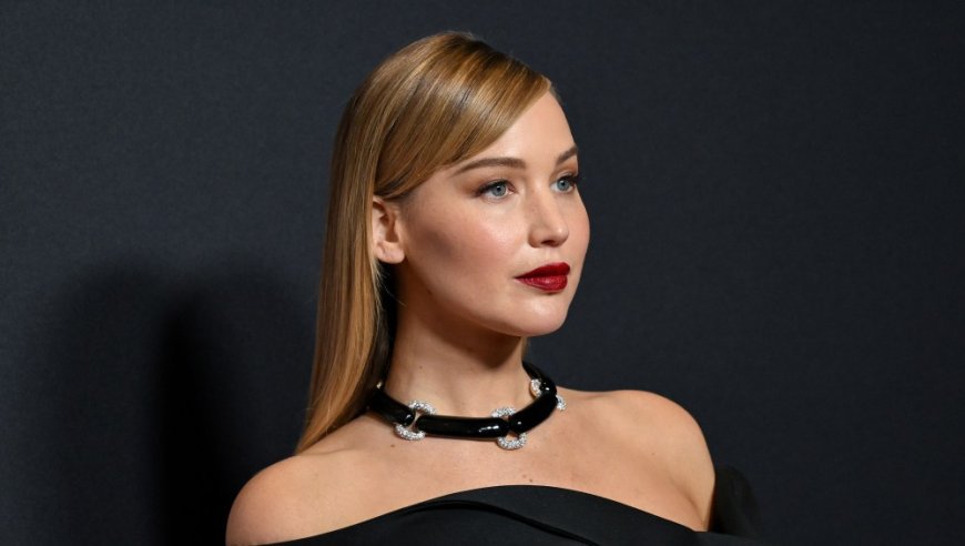 Jennifer Lawrence's Sold-Out Bag — Get the Look for $26