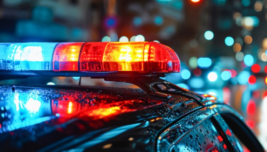 成都4S店燃爆事件当事人曾投诉车辆配置问题，两名网民因造谣被处理