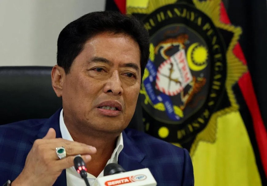 涉收贿158万与跑车 反贪会调查前部长