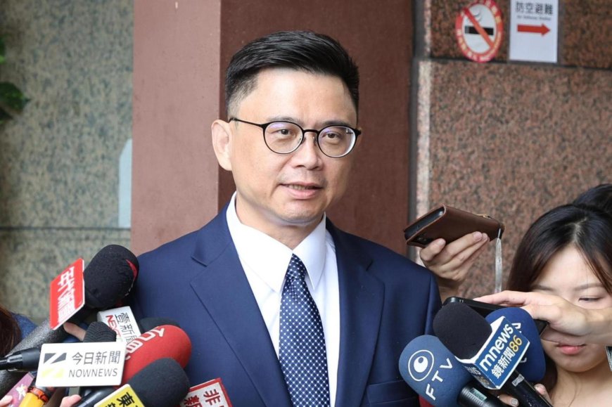 2026大選》賴瑞隆揮別小孩風波在民調拔得頭籌　林岱樺反獲藍白支持者青睞